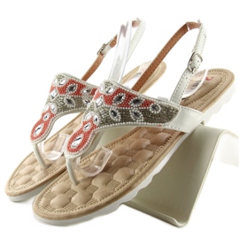Tongs avec perles blanches G144 2
