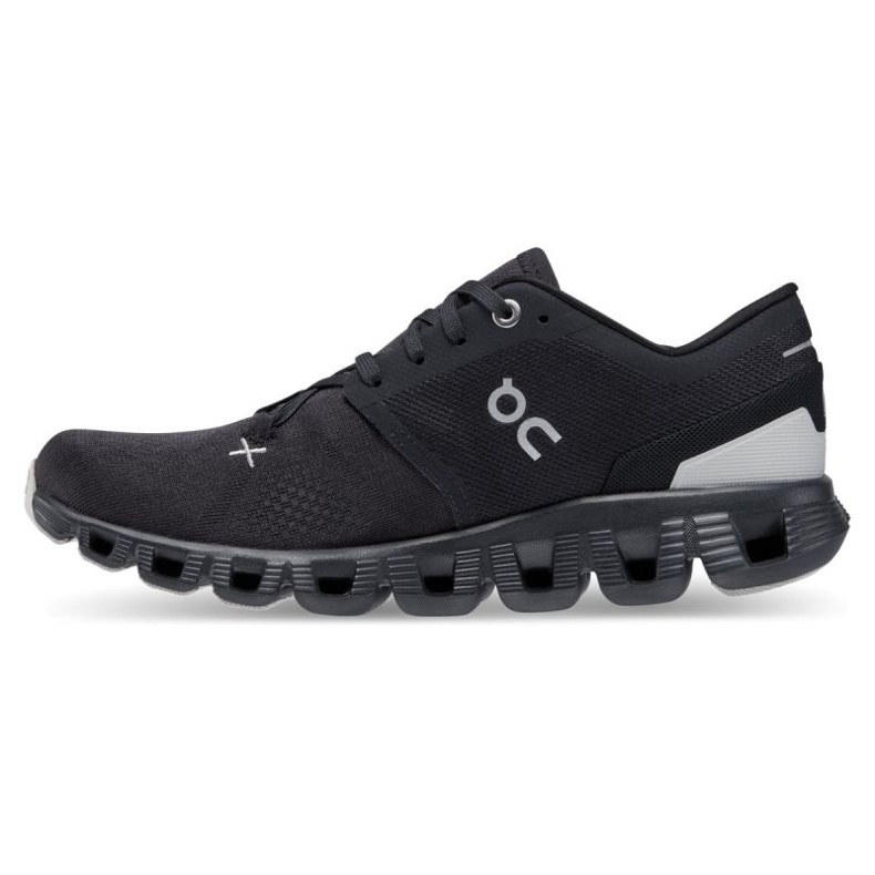 On Running Sur les chaussures Running Cloud X 3 W 6098696 noir 1