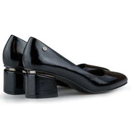 Élégants escarpins noirs vernis à talons mi-hauts 1