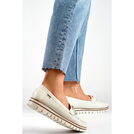 Mocassins ajourés femme confortables et élégants, chaussures ajourées blanches 2