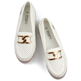 Mocassins ajourés femme confortables et élégants, chaussures ajourées blanches 1