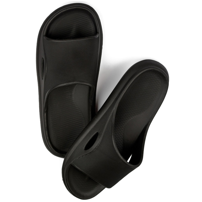 Tongs de piscine noires 2