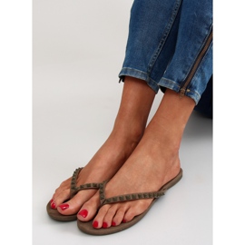 Tongs à clous pyramidaux verts DD26 1