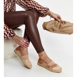 Espadrilles beiges brillantes sur la plateforme Caithlin 1