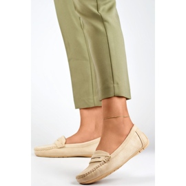 Mocassins femme confortables en daim beige 3