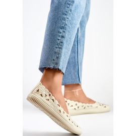 Ballerines à découpes ajourées, chaussures femme à motif fleuri beige 4