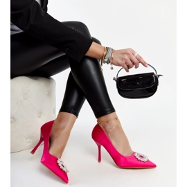 Escarpins roses finition satinée et strass par Susegana 1