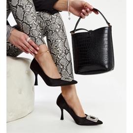 Escarpins noirs finition satinée et strass Clemente 1