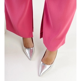Talons aiguilles en argent verni pour vins 4