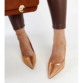 Talons aiguilles vernis champagne vins d'or 2