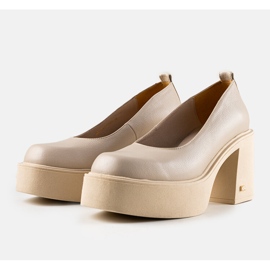 Escarpins à talons en cuir beige par Karino 1