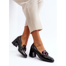 Vinceza Escarpins vernis noirs Paliotte avec chaîne le noir 2