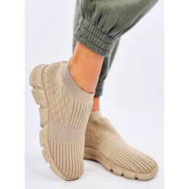 Darts Chaussures de sport chaussettes beiges 2 Darts Chaussures de sport chaussettes beiges 2