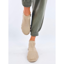 Darts Chaussures de sport chaussettes beiges 1