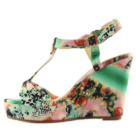 Sandales compensées en satin 903 vert 2