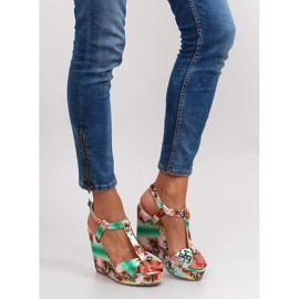 Sandales compensées en satin 903 vert 3