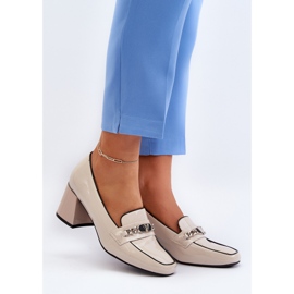 Vinceza Escarpins à petit talon laqués à décor graines de pavot beige 1