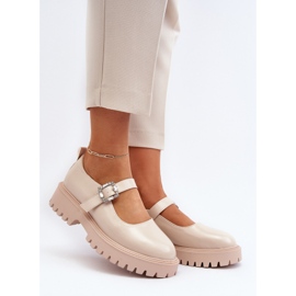 Chaussures en cuir verni pour femme avec boucle décorative, beige Lindnessa 2 Chaussures en cuir verni pour femme avec boucle décorative, beige Lindnessa 2