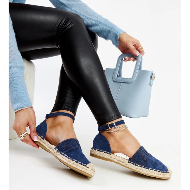 Espadrilles bleu marine avec broderie décorative Sonja 1