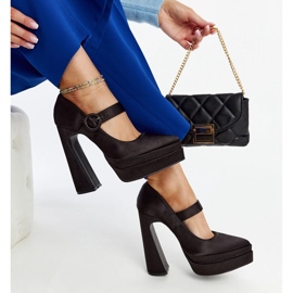 Escarpins à talons hauts noirs Mikea le noir 1