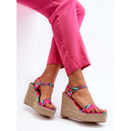 Sandales compensées tressées fuchsia à motifs Anihazra rose 1