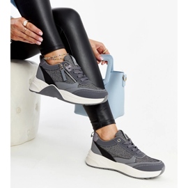 Baskets grises brillantes sur la plateforme Makda 2