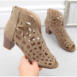 M. DASZYŃSKI Bottines ajourées en daim pour femme, beige, bout ouvert M.Daszyński MR1954-15 1