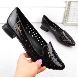 M. DASZYŃSKI Chaussures à enfiler ajourées vernies pour femmes M.Daszyński SA178A-2 le noir 1