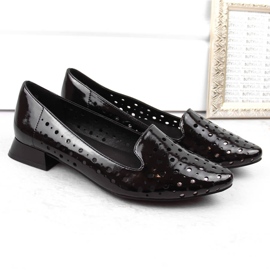 M. DASZYŃSKI Chaussures à enfiler ajourées vernies pour femmes M.Daszyński SA178A-2 le noir 2