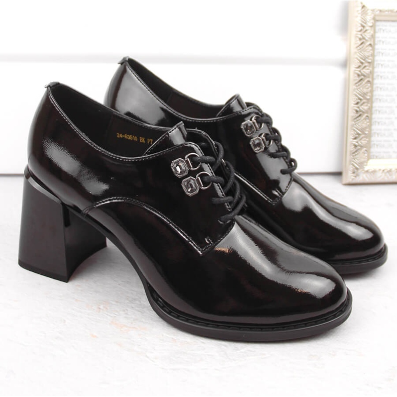 Chaussures femme en cuir verni à talon haut décoratif, noir Vinceza 63510 1