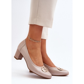 Vinceza Escarpins à talons bas Aeliris beiges avec décoration 2