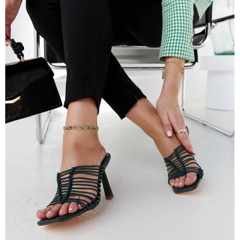 Chaussures à talons vert foncé de Borna 1
