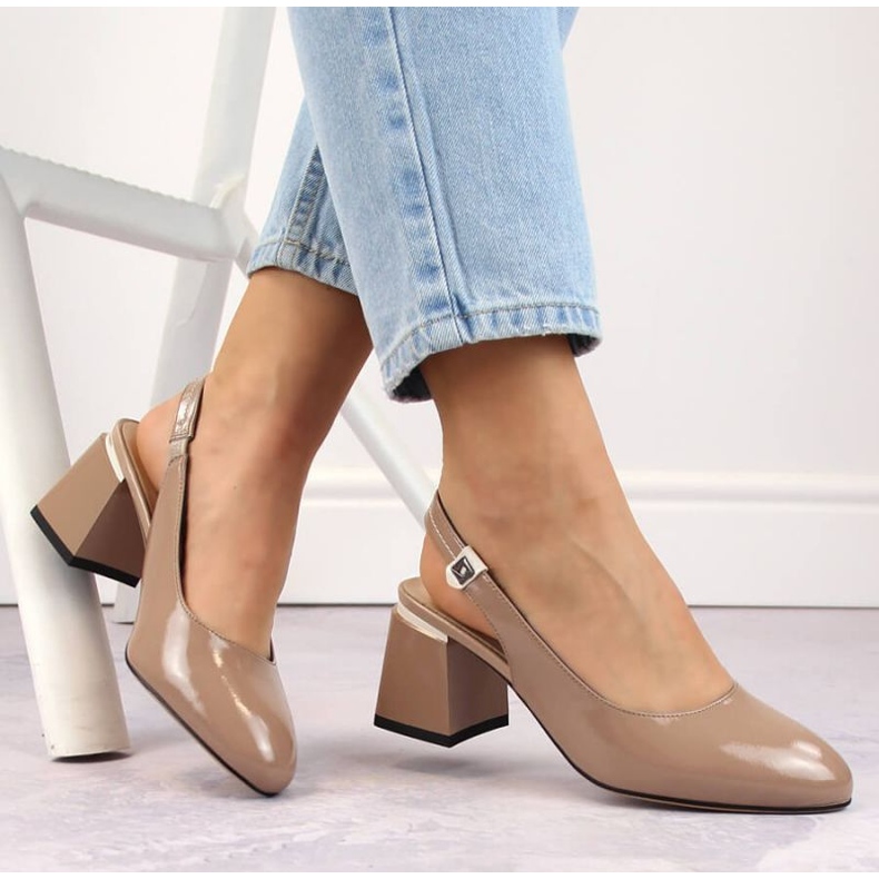 Vinceza W JAN271 sandales en cuir verni beige 1 Vinceza W JAN271 sandales en cuir verni beige 1