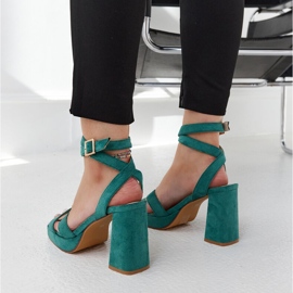 Sandales à talons Salla en daim vert 6