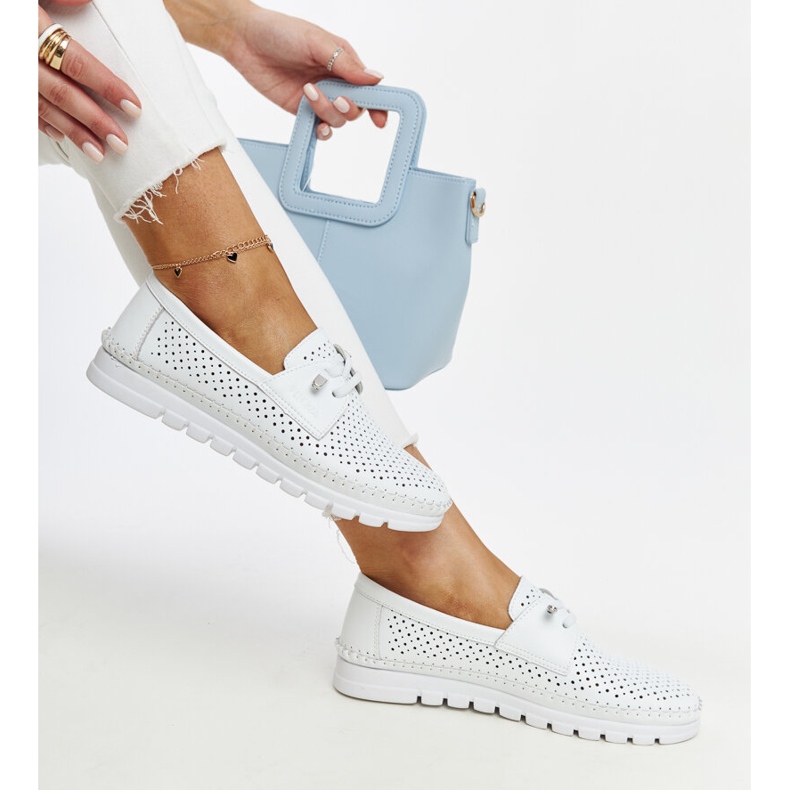 Chaussures ajourées en cuir blanc Vinceza 1