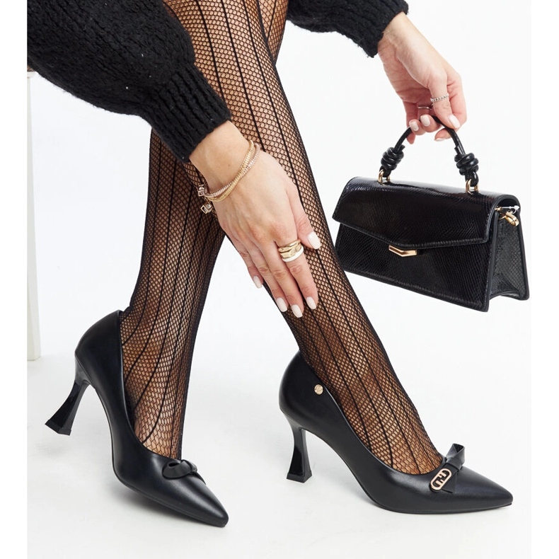 Escarpins noirs à talons hauts de Vinceza le noir 1