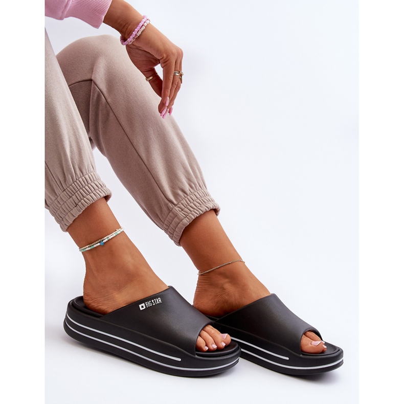 Tongs pour femmes sur la plateforme Big Star NN274A036 Noir le noir 1