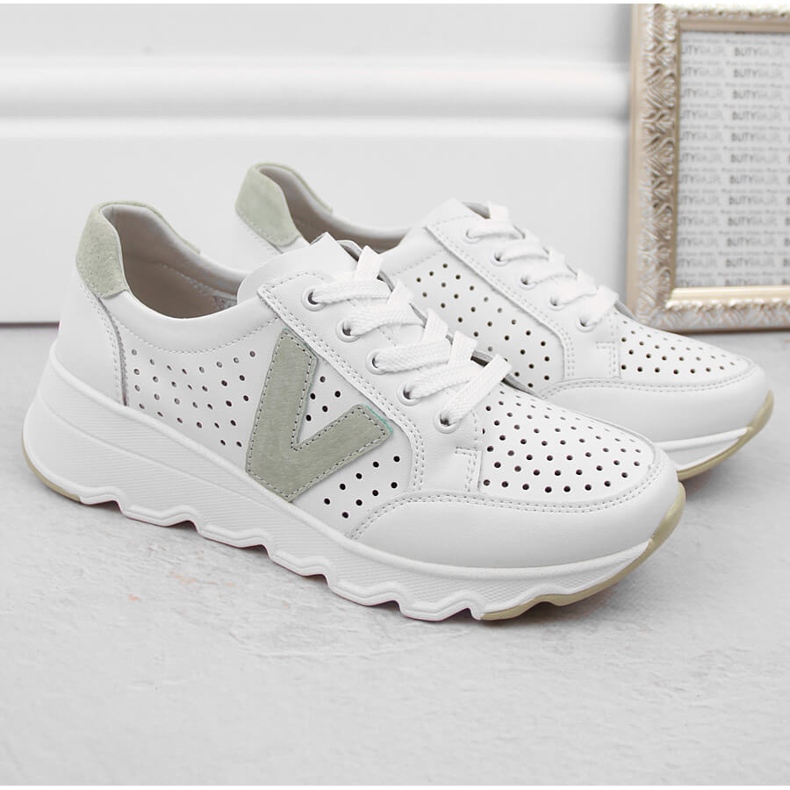 Chaussures de sport femme en cuir ajouré, blanches Vinceza 7875 1 Chaussures de sport femme en cuir ajouré, blanches Vinceza 7875 1