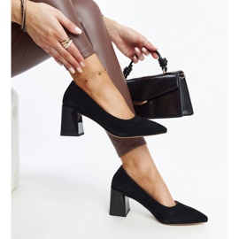 Escarpins à talons hauts en cuir noir de Vinceza 1