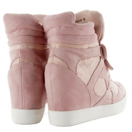 Baskets roses en daim à fermeture velcro 1