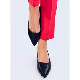 Crafts Escarpins noirs à talons bas 1