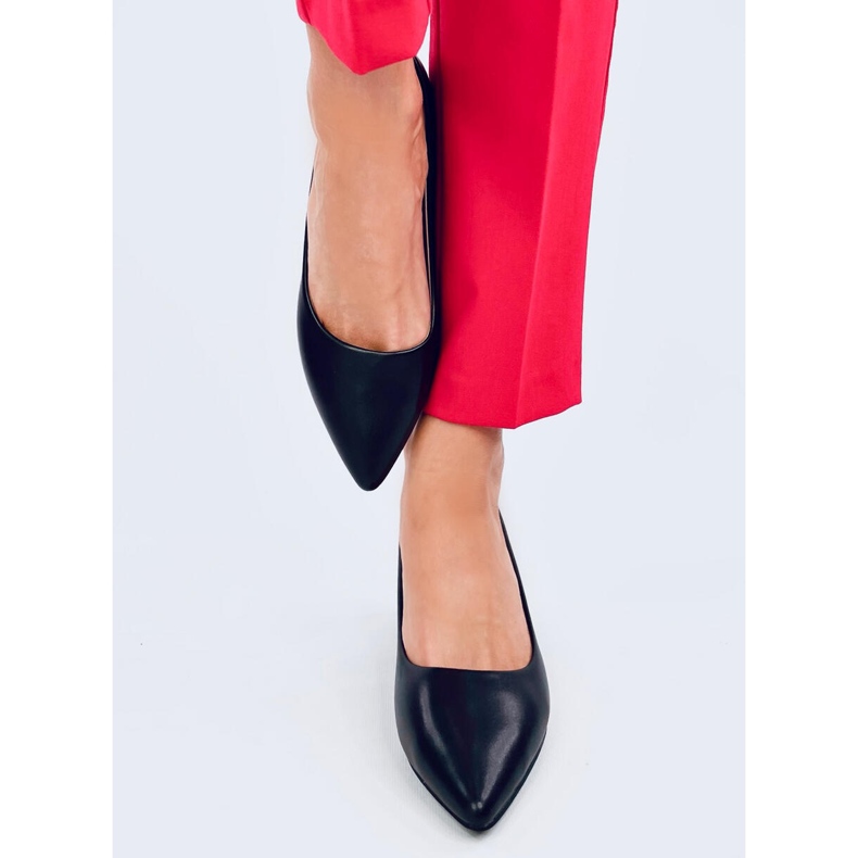 Crafts Escarpins noirs à talons bas 1
