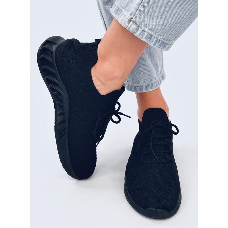 Neam Chaussures de sport chaussettes noires le noir 1