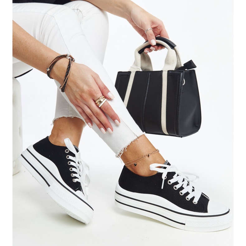 Baskets noires à semelle épaisse Dima le noir 1