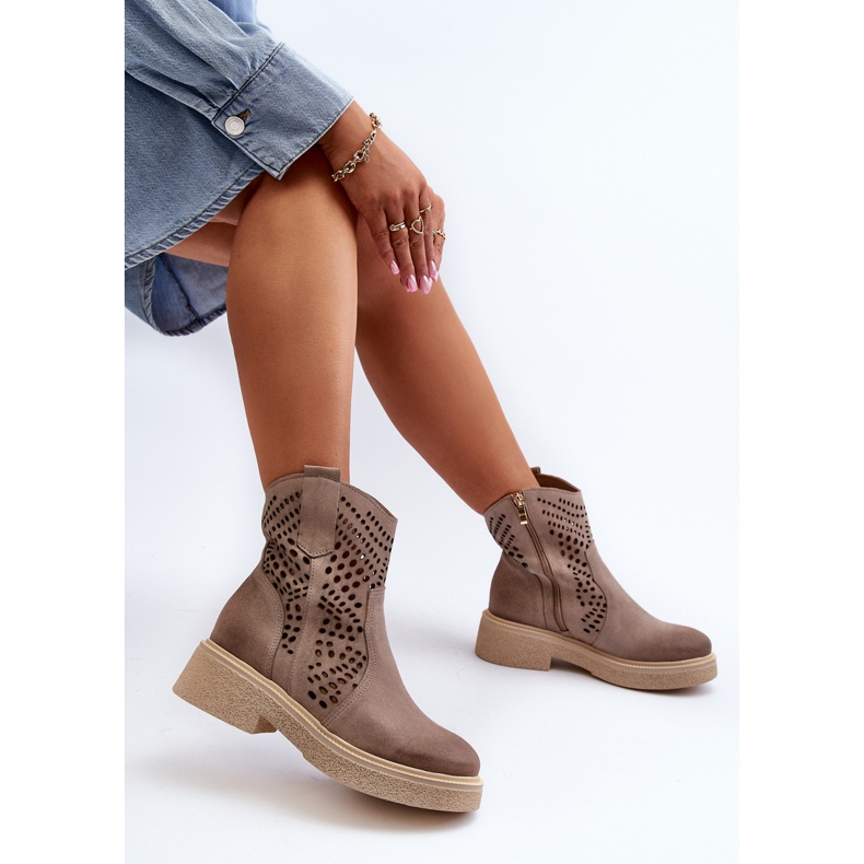 Zazoo 3470 Bottines Femme En Daim Sur Talons Plats Ajouré Cappuccino beige 1