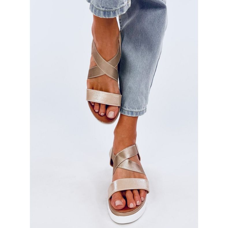Sandales compensées Caden dorées 1