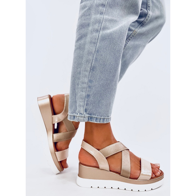 Sandales compensées Caden dorées 2