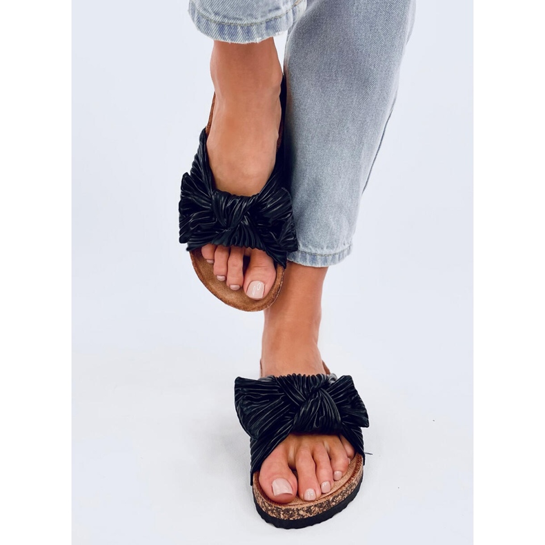 Pantoufles en liège Moss Black le noir 1