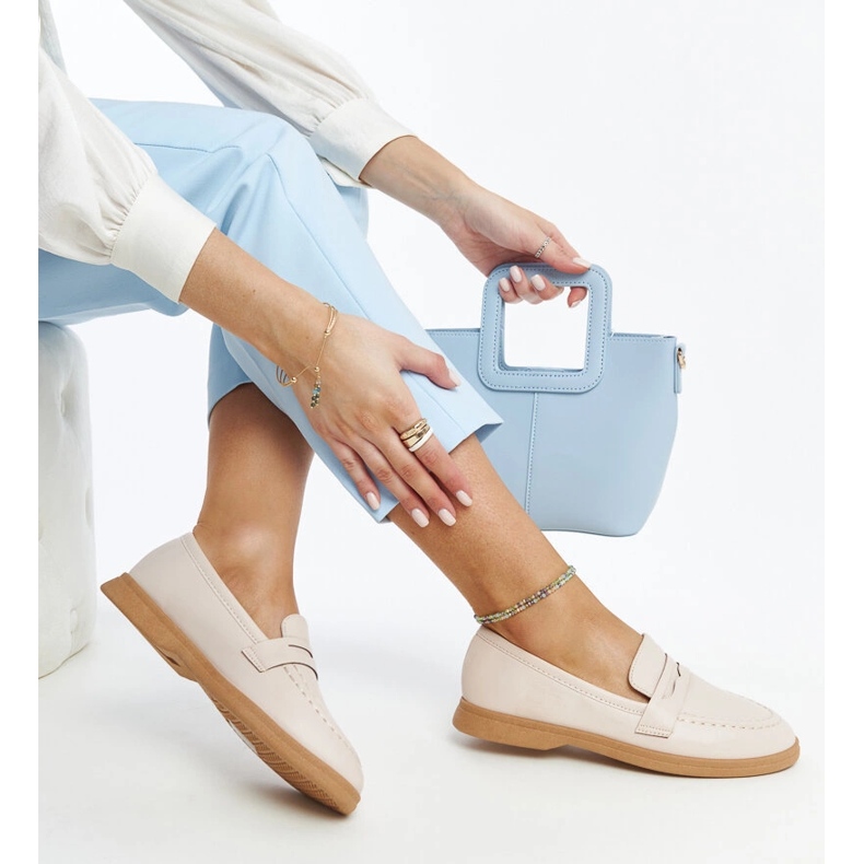 Mocassins Nawrah classiques beige clair 1