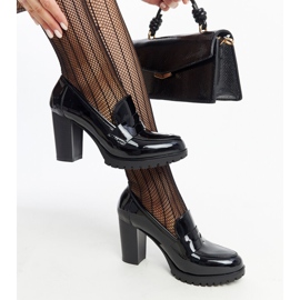 Escarpins vernis noirs à talon haut Licoletta le noir 1